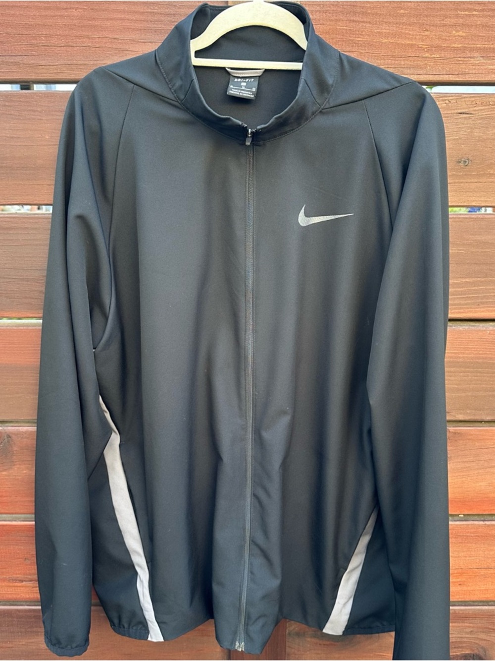 Nike Black Men’s Full-Zip Performance Jacket with Reflective Swoosh